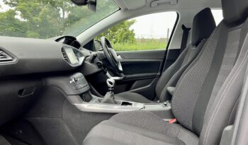 Peugeot 308 1.2 PureTech Allure Hatchback 5dr Petrol Manual Euro 6 (s/s) (130 ps) full